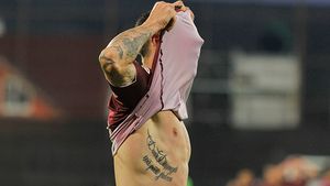 EXCLUSIV | Craiova nu pune "la saltea" banii pe Vătăjelu. Vrea cel mai prolific atacant din Liga I. O echipă din Turcia a intrat și ea pe fir. "Intru în ultimele 6 luni, iar la primele negocieri n-am ajuns la un consens"