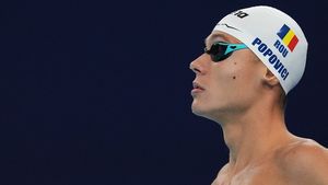 David Popovici, campanie de Black Friday. La ce ai 30 la sută reducere datorită campionului