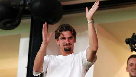 Grecii l-au primit ca pe un erou pe Răzvan Marin: „Idolatrizat de la prima apariție”