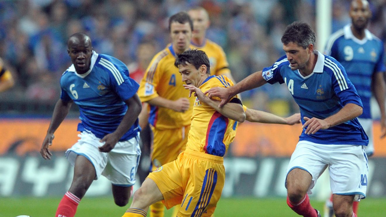 Salvați de Escude!**