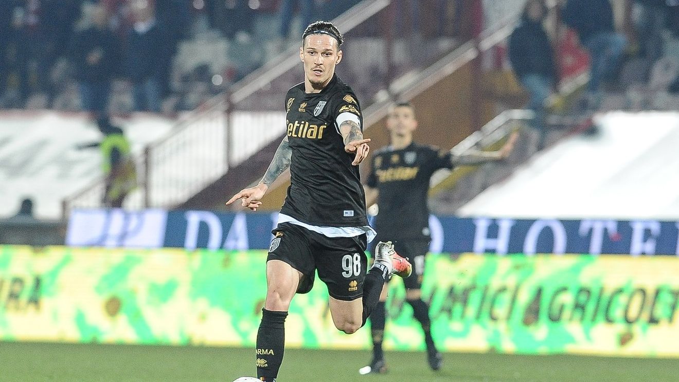 Victor Becali, detalii despre viitorul lui Dennis Man: „Ori va fi transferat, ori va fi împrumutat!”