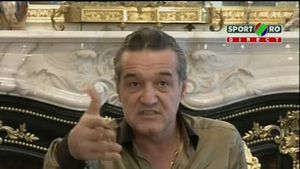 "De acum o să vorbesc numai la Andreea Esca și la Sport.ro"