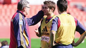 Sandu către Lucescu jr:** "Împacă-te cu Mutu"