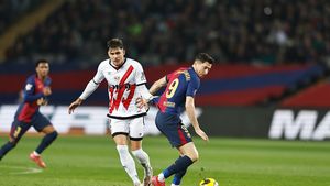 E gata cu transferul lui Andrei Rațiu la Barcelona. Catalanii de la Sport au anunțat decizia finală luată de Flick şi Deco