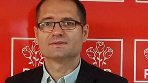 Ministrul corigent! Noul șef de la MTS s-a umplut de penibil cu nota obținută la examenul de titularizare