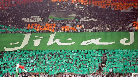 Legia merge cu "pile" la UEFA pentru a avea galerie cu Steaua: "E interesul Poloniei" O legendă, aliatul leșilor