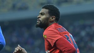 Malcom Edjouma, mesaj pentru Gigi Becali după FCSB - Universitatea Craiova: „Dacă nu marchez, sunt schimbat la pauză!”. Fotbalistul acuză arbitrajul: „Penalty! Nu înțeleg decizia”