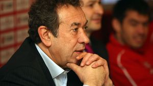 "Eliberați fotbalul pentru suporteri!"