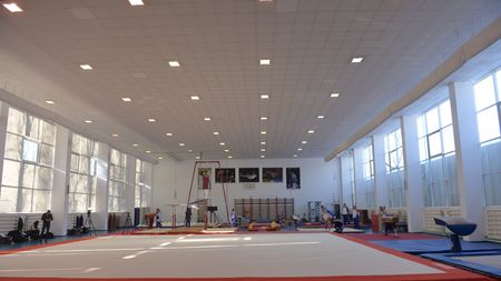 FOTO | Gimnaștii se antrenează într-o sală nouă. Cum arată sala reabilitată din Complexul Lia Manoliu