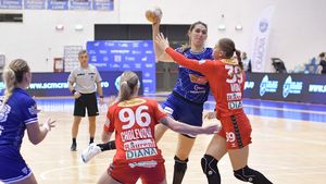 SCM Universitatea Craiova a pierdut derby-ul oltenesc cu Vâlcea, în Liga Florilor. Primul eşec acasă pentru echipa lui Ovidiu Mihăilă