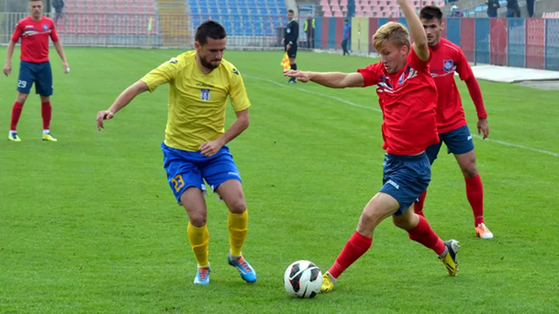 Pop ridică FC Bihor de pe ultimul loc.** Artimon debutează cu stângul la FC Caransebeș