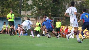 „Rămân dacă pleacă Lăcătuș!"