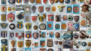 Un strop de culoare într-un fotbal cenușiu. Povestea sculptorului care se dedică echipelor românești