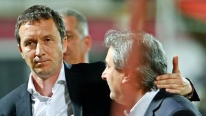 MM are un aliat surpriză în duelul cu Teia!** Opinia ce îl poate convinge pe Gigi Becali să accepte soluția managerului: "Grig este singurul care poate juca în 4-3-3"