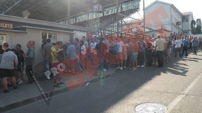 Nebunie la Cluj!** Opt mii de bilete, vândute până la închiderea caselor