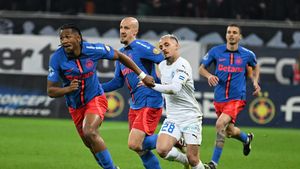 Scandal! Fază controversată în FCSB - Universitatea Craiova: oltenii au cerut eliminarea lui Ngezana