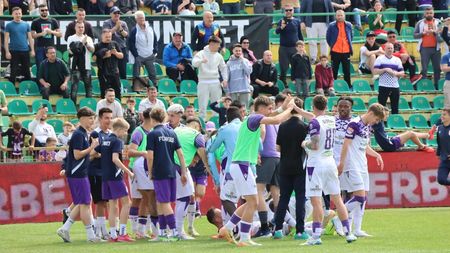 Argeșul defilează către prima ligă! Umilința administrată liderului Csikszereda, umbrită de decesul unui suporter important