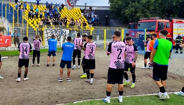 Corvinul Hunedoara trece pe locul 1 în Liga 2! Victorie pe terenul ultimei clasate, dar cu emoții. Florin Maxim: ”Trebuie să învățăm, să fim mai atenți”