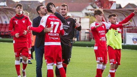 Antrenorul liderului Ligii 2 şi-a pus dorinţele pentru 2020: ”Să fac pasul spre Liga 1, dar nu oricum.” Cum vrea să intre Laszlo Balint în istoria clubului UTA