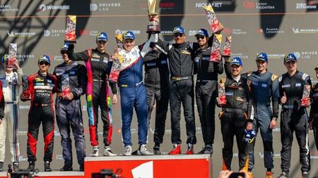 Noul fenomen al motorsportului românesc, cetățean de onoare al județului Iași, la doar 17 ani! Tudor Tudurachi a câștigat în acest an cursa de 24 de ore de la Dubai și s-a clasat pe locul 2 la Abu Dhabi. SPECIAL