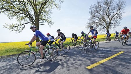 În două zile plecăm la munte pe biciclete! Încă se fac înscrieri aici