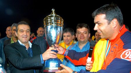 Omul care e hotărât să fie antrenor la FCSB chiar și cu Gigi Becali patron: „Aș putea gestiona această relație în stilul Cosmin Olăroiu”. EXCLUSIV