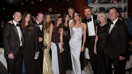 Are o avere de 650.000.000 de euro și conduce un imperiu de miliarde, iar acum a fost singura româncă pe care David Beckham a invitat-o la petrecerea mamut, pe care dat-o cu o lună înainte să împlinească 50 de ani