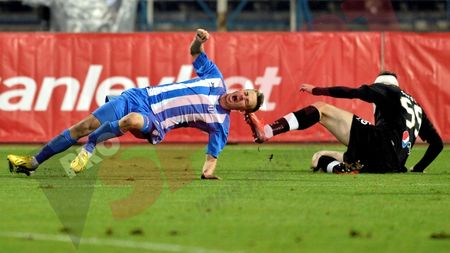 ANALIZĂ‚ | Fractură de carieră? Ce spun specialiștii din medicina sportivă despre accidentarea lui Bancu și exemplul care-i dă speranțe craioveanului: Djibril Cisse