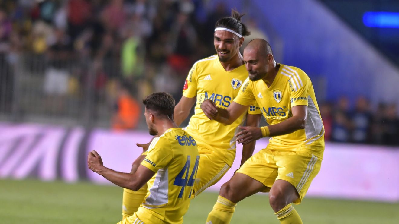 SuperLiga: „Primvs Derby” se pariază și la cota 2.15 » Variantele de profit la Petrolul – Rapid sunt AICI »»