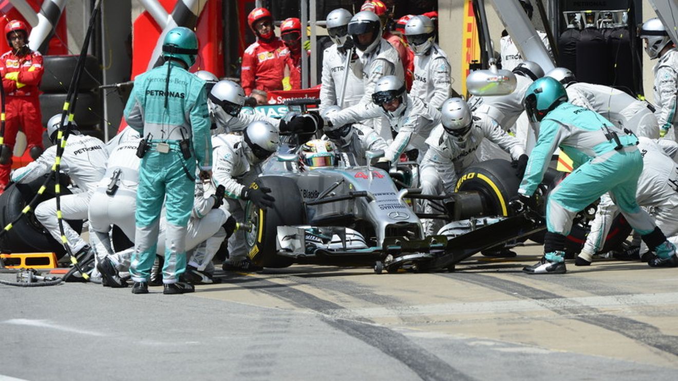 Formula 1: Mercedes a revenit pe pistă după o pauză de trei luni. Au existat măsuri severe de protecție împotriva coronavirusului