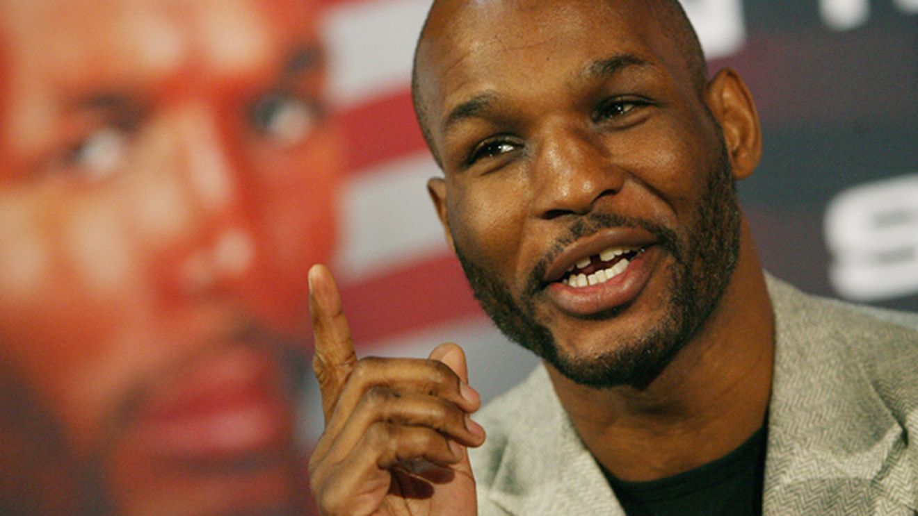 Bernard Hopkins îi vrea titlurile lui Lucian Bute!** "Voi fi cel mai în vârstă campion mondial din toate timpurile"