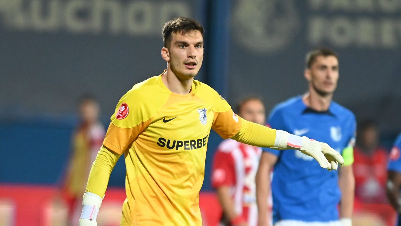 Asta îi mai lipsea lui Gică Hagi! Aioani a gafat incredibil! A dat pe lângă minge și a îngropat-o pe campioana României în Farul - U Cluj