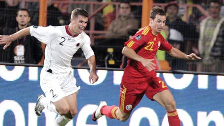 Chivu și Răzvan i-au încurajat pe jucători în vestiar** "Capul sus, mai e mult!"