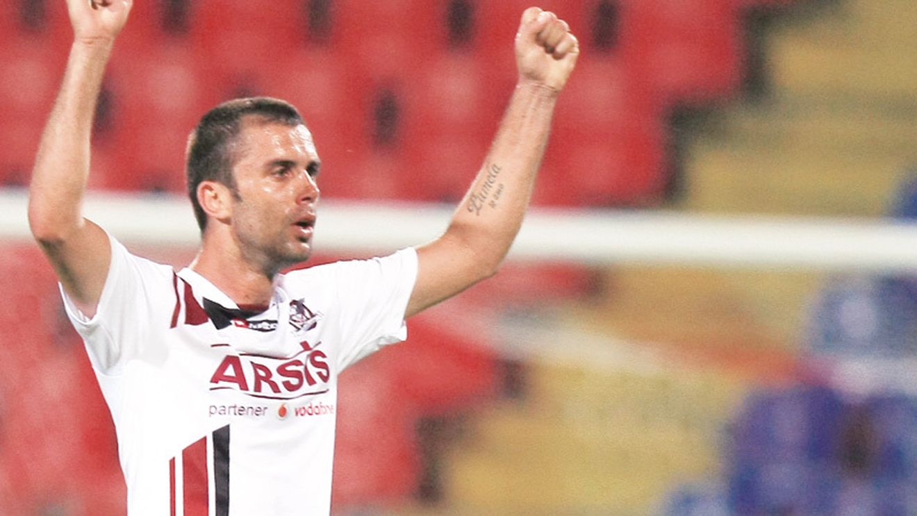 Spadacio, pălmuit de Iencsi!