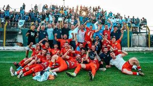 Încă un fotbalist român sancționat de FRF pentru că paria! Este legitimat la unul dintre liderii din Liga 3