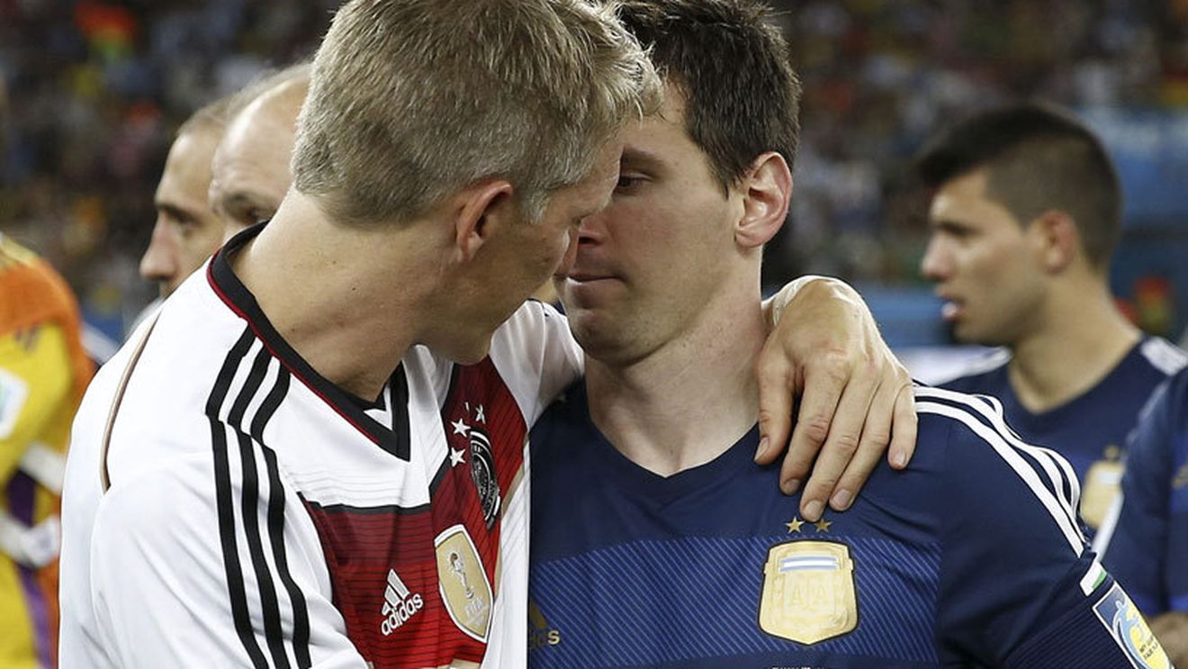 Presa internațională: "Super Mario zdrobește visul Messi", "Germania, o mașinărie cu inimă"