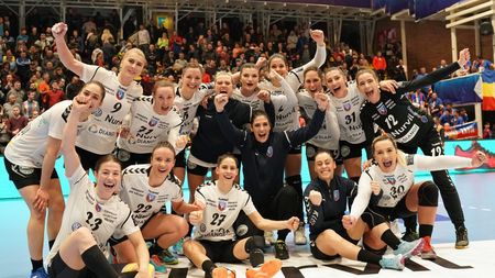 SCM Rm. Vâlcea, golaveraj plus 20 în două meciuri în Liga Campionilor! Formația lui Florentin Pera a obținut victoria care a adus-o foarte aproape de sferturile de finală