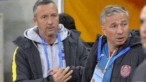 Mihai Stoica, surprins de situația prin care a trecut fostul jucător al lui FCSB la CFR Cluj: „Inexplicabil! Nu e nici în vârstă”