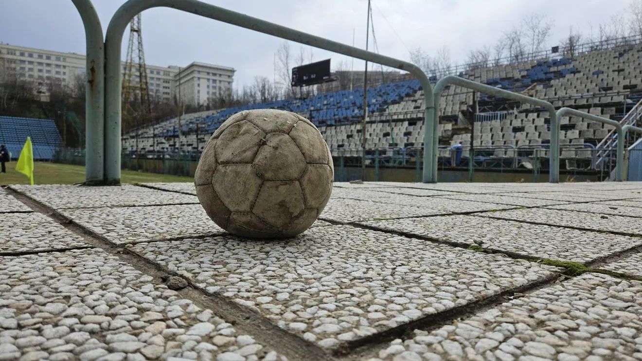 Cele mai mari orașe din România fără fotbal profesionist în 2026. Mirel Rădoi s-a născut și a început să joace în municipiul de pe primul loc!