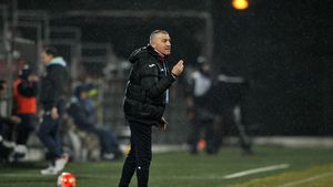 ASA, la un pas să rateze play-off-ul. Grigoraș: "E păcat pentru această echipă". Antrenorul a explicat de ce l-a schimbat pe Mutu în meciul cu CFR: "E normal să fie supărat"