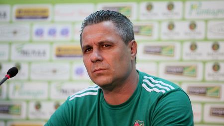 De demitere nu are frică!** Șumudică știe că i-ar face pagubă lui Adrian Porumboiu dacă ar fi destituit: "Va fi cam greu să mă dea afară"