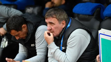 Gică Hagi se va supăra și mai tare! Fotbaliștii săi au făcut egal cu jucători care câștigă 700 de lei pe lună. Ce primă a oferit patronul de la eterna surpriză din Cupa României. EXCLUSIV