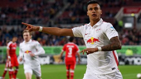 "Scăparăm de sperietoare, dădurăm de...". RB Leipzig poate veni în România, după ce anul trecut RB Salzburg a zdrobit Viitorul lui Hagi. Totul despre echipa germană care vrea să facă ravagii în Bănie. 11-le tip al nemților