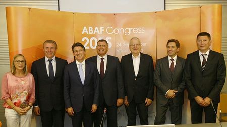 Szabo, alături de Sebastian Coe, Bubka și Udovicic, printre stelele sportului mondial în Serbia