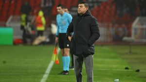 „Nu vreau să par indecent”. Antrenorul Stelei Roșii a răsucit cuțitul în rana celor de la FCSB