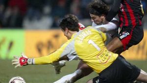 Dorit de Milan, Lloris a ajuns la Lyon, în locul lui Coupet