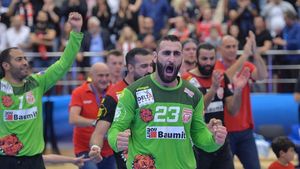 POVESTE | Cum a ajuns Dinamo de la o echipă care se plimba „cu cortul” prin țară, la una invincibilă în Liga Campionilor. Transformarea pas cu pas a unei formații care azi este o adevărată stare de spirit în Ștefan cel Mare