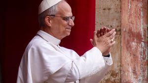 Papa Leon al XIV-lea trebui să-și plătească taxele în SUA, chiar dacă e rezident la Vatican, sau să renunțe la cetățenia americană