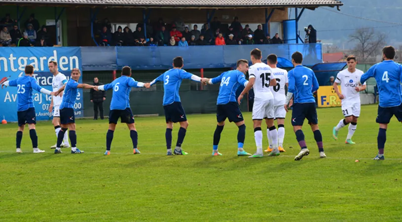 Trei pentru unul!** Conducătorii de la FC Brașov și Unirea Tărlungeni negociază un schimb de jucători