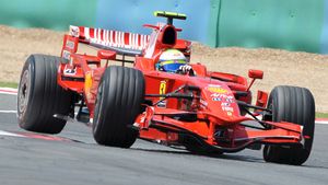 Felipe Massa, noul lider în clasamentul piloților!